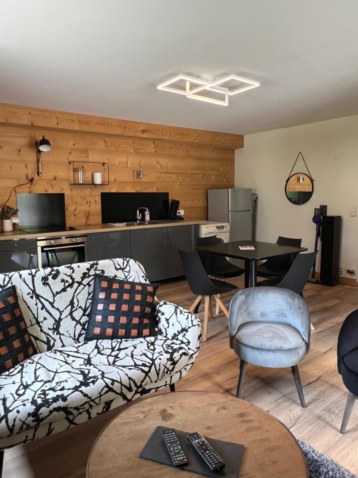 Neuf Chalet 4P Le Suet Jacuzzi Privatif Entremont Dış mekan fotoğraf